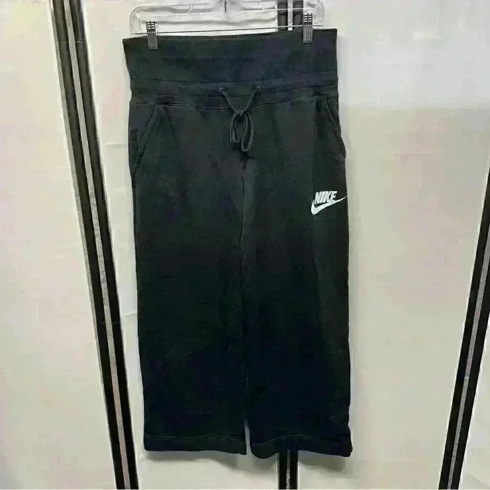 Nike capri
